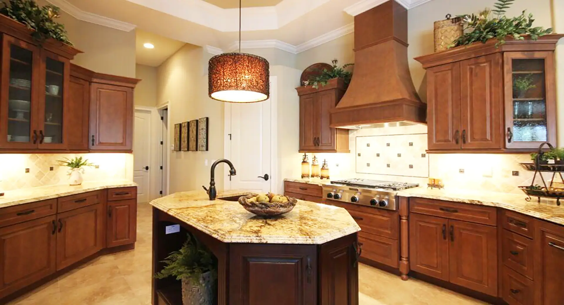 New kitchen cabinets by Bella Casa for Bellagio homes